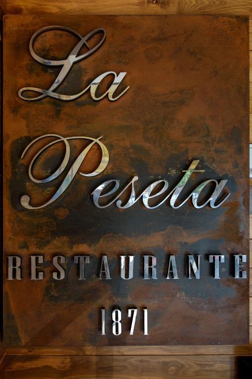 אסטורגה Hotel Restaurante La Peseta מראה חיצוני תמונה